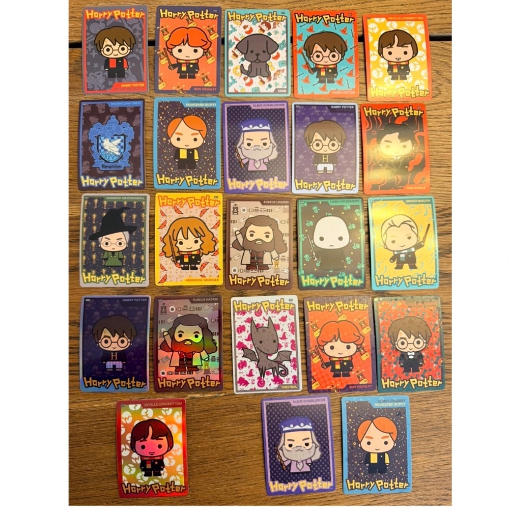 Lot of  23 HARRY POTTER Ooshies Collector Cards